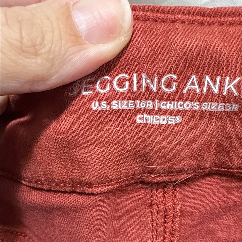 NWOT Chico's Glittery Red Cropped Jeans - Picture 10 of 11